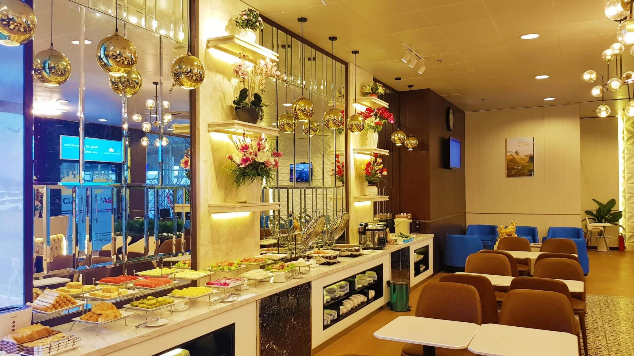 Phòng chờ hạng Thương gia Vietnam Airlines tại sân bay Cam Ranh